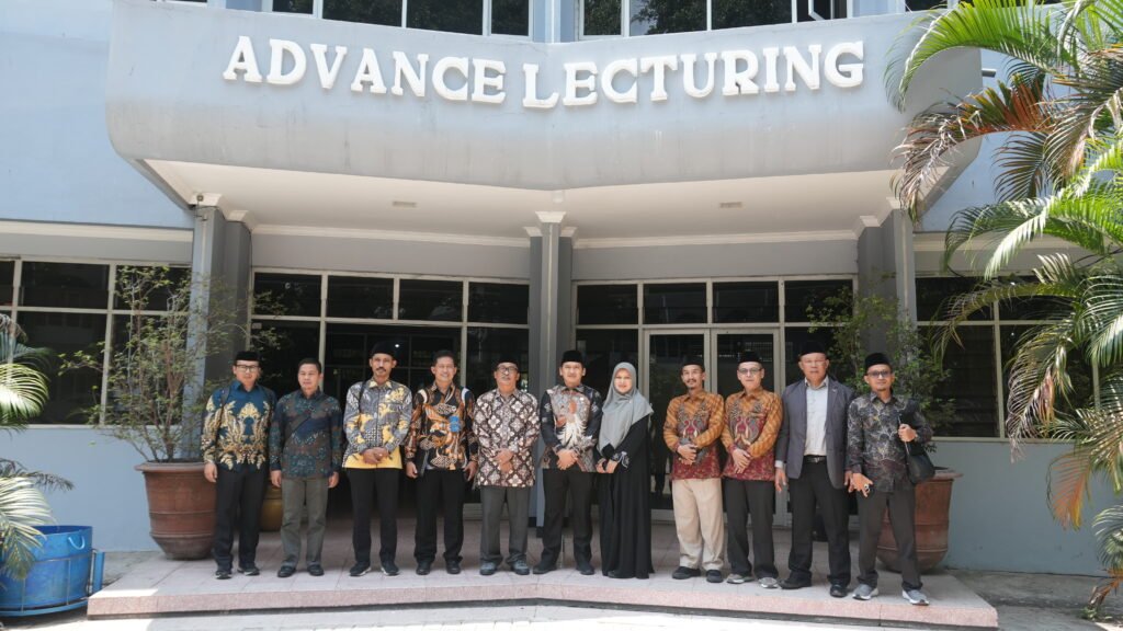 UIB dan UNDAR Jombang Tandatangani MoU Kerja Sama